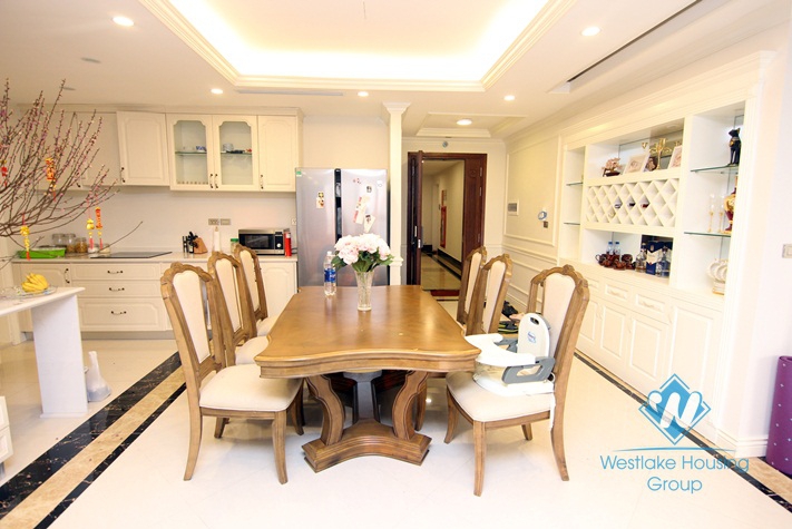 A high quality apartment for rent in Ba dinh, Ha noi